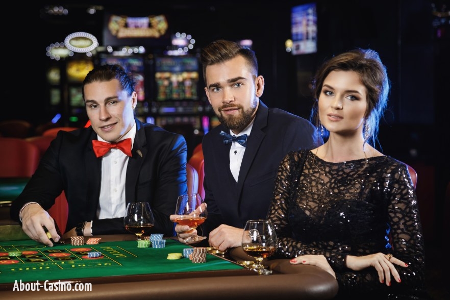 Casino etiquette: dos and don'ts at the gambling tables